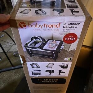 Baby Trend Lil' Snooze Deluxe II Nursery Center - Black and Gray